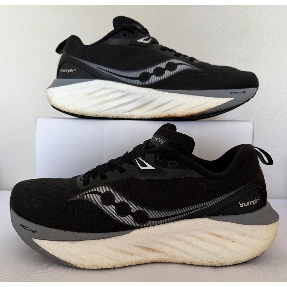 Saucony Women's Triumph 22 Black/White Running